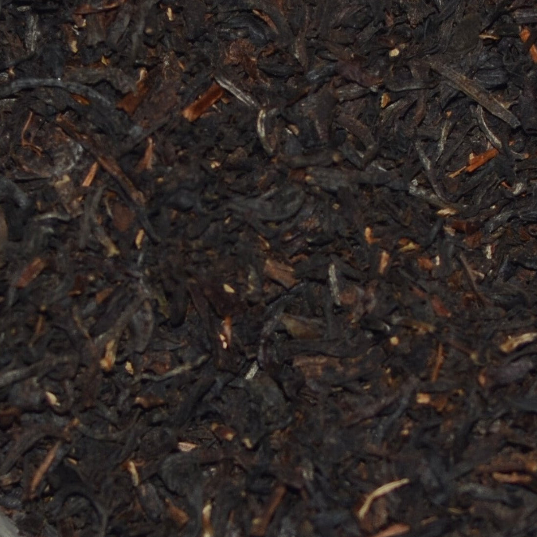 Easy Assam TGFOP. Picture of the loose leaf tea showing tippy golden flowery orange pekoe high quality tea leaves.
