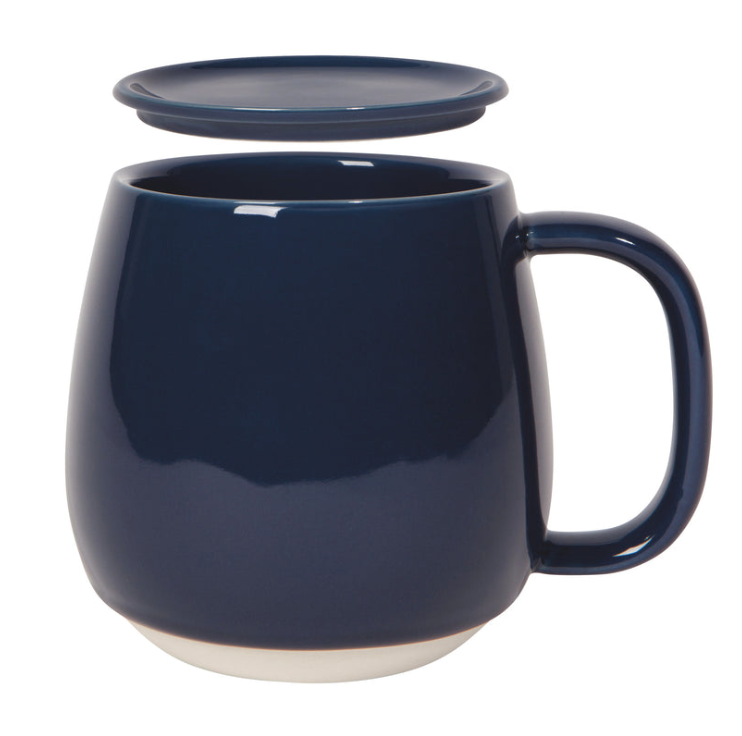 Navy blue mug with a matching lid for tea coffee chai hot chocolate in Victoria BC